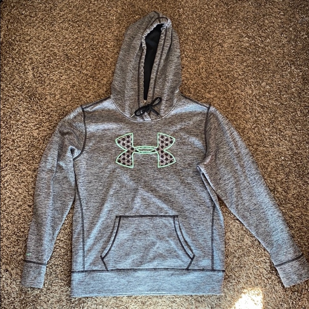 Under Armour sweatshirt